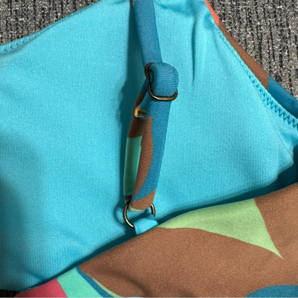 O’Neill Women’s Nina Abstract Surfside Swim Top - Picture 9 of 15